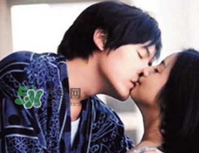 初吻怎么接吻？如何接吻不像初吻？