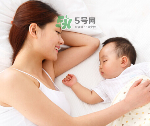 三伏天坐月子可以出門嗎？坐月子多久可以出門？