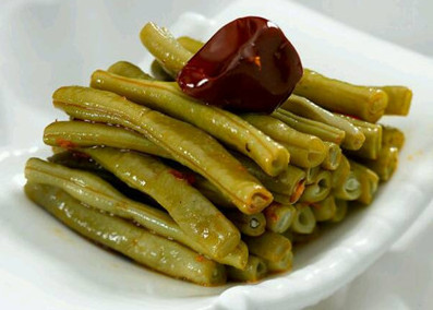 酸豇豆炒什么好吃？酸豇豆可以炒什么