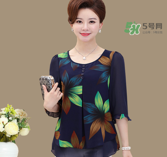 閏六月為什么要給媽媽買衣服？閏六月給媽媽買什么？