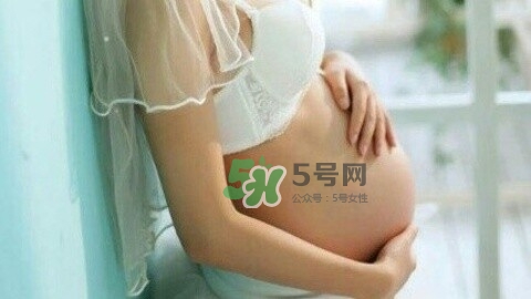 孕期肚皮癢是怎么回事？妊娠紋癢怎么辦？