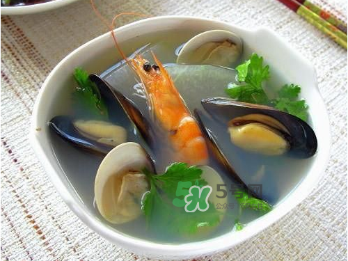花蛤開(kāi)口了還能吃嗎？花蛤開(kāi)口不動(dòng)還能吃嗎？