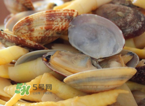 花蛤開(kāi)口了還能吃嗎？花蛤開(kāi)口不動(dòng)還能吃嗎？