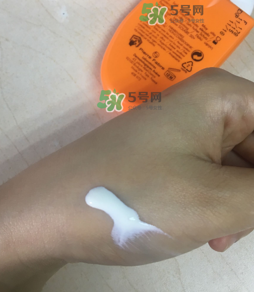 雅漾防曬霜怎么樣？雅漾防曬霜防水嗎？
