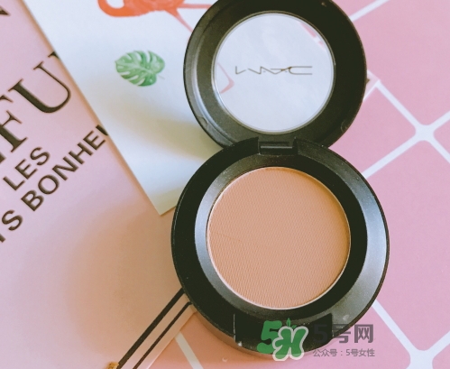 mac焦點小眼影怎么樣？mac時尚焦點小眼影好用嗎