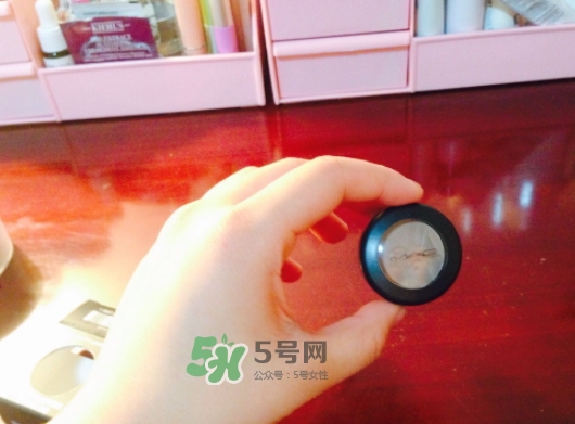 mac時(shí)尚焦點(diǎn)小眼影多少錢？mac焦點(diǎn)小眼影專柜價(jià)格