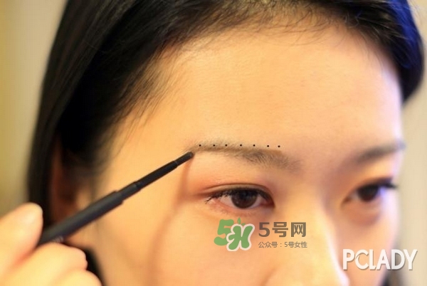mac眉筆怎么用？mac魅可眉筆怎么削