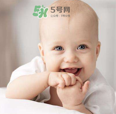 對(duì)寶寶大腦好的食物有哪些？寶寶吃什么補(bǔ)腦？