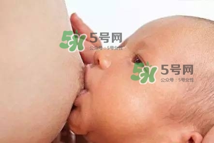 坐月子要穿內(nèi)衣嗎？坐月子不穿內(nèi)衣胸會下垂嗎？