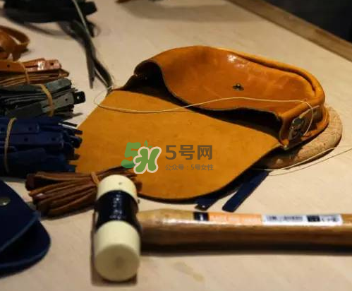 roberu peace and smile笑臉錢包多少錢_在哪買_怎么買？