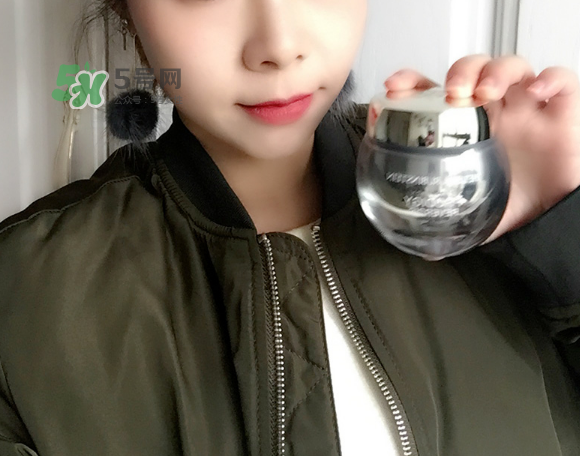 赫蓮娜至美溯顏菁華霜好用嗎？赫蓮娜至美溯顏菁華霜怎么樣？