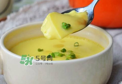蒸雞蛋是冷水上鍋蒸嗎？蒸雞蛋是用冷水還是熱水？