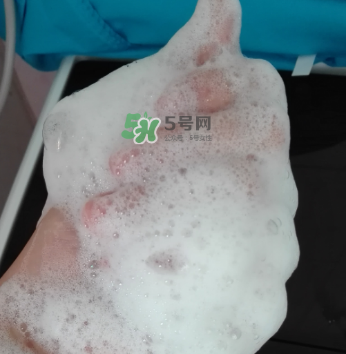 佐薇洗面奶怎么樣？佐薇潔面乳好用嗎？