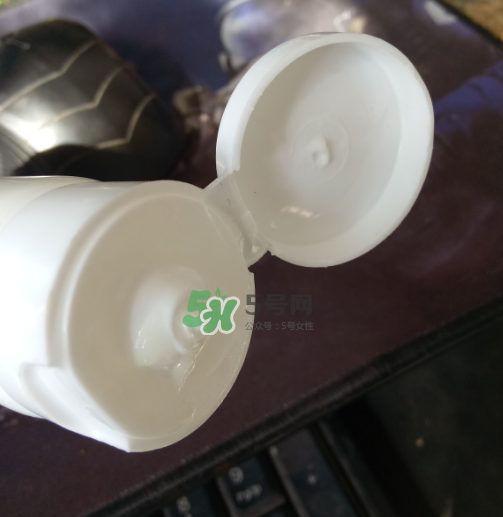 佐薇洗面奶怎么樣？佐薇潔面乳好用嗎？