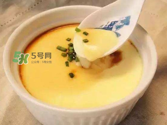 蒸雞蛋是冷水上鍋蒸嗎？蒸雞蛋是用冷水還是熱水？