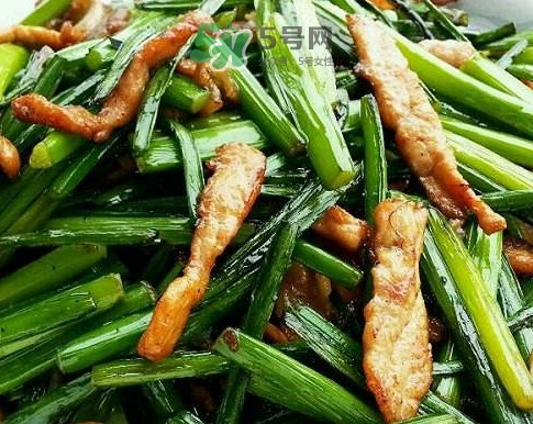 吃韭菜苔回奶嗎？韭菜苔和蒜苗是一回事嗎