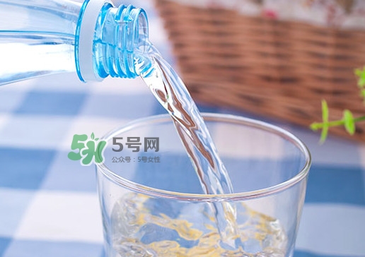 蘇打水一天喝多少最好？蘇打水每天喝多少合適？
