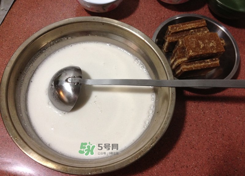 馬蹄糕怎么做才有彈性？馬蹄糕不凝固怎么補(bǔ)救？