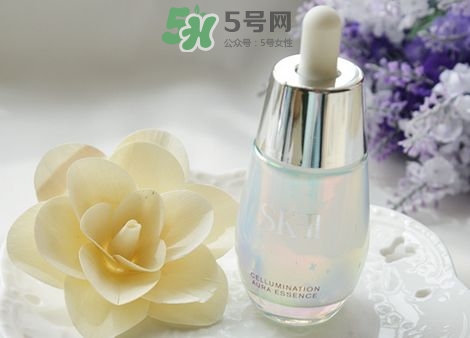 sk2小紅瓶和小燈泡精華哪個(gè)好？sk2小燈泡和小銀瓶精華區(qū)別