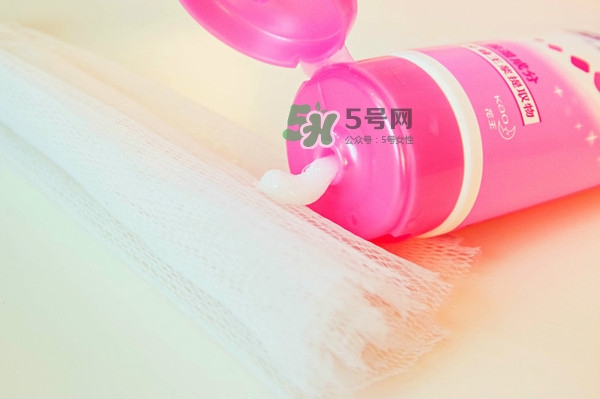 碧柔卸妝潔面乳好用嗎？碧柔卸妝潔面乳怎么用？