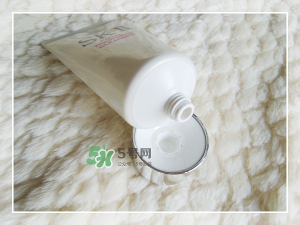 SK2護(hù)膚潔面霜怎么樣？sk2潔面霜是洗面奶嗎？