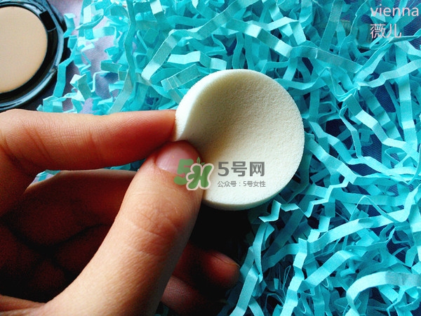 Bobbi Brown芭比波朗粉凝霜怎么樣？芭比波朗無(wú)感持妝粉凝霜好用嗎？
