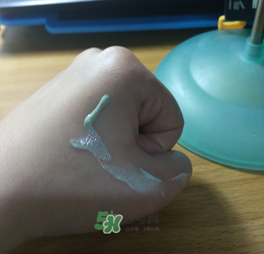 Make up forever浮生若夢(mèng)隔離霜怎么樣？浮生若夢(mèng)隔離好用嗎？