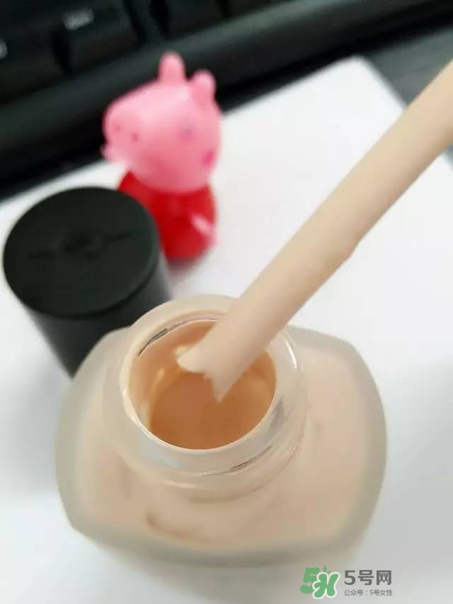 玫珂菲水粉霜怎么樣？玫珂菲全新雙用水粉霜好用嗎？