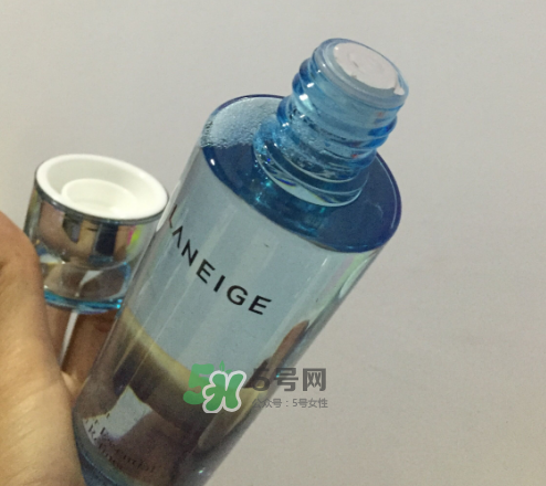 蘭芝水凝輕盈精華水怎么樣？蘭芝水凝輕盈精華水好用嗎？