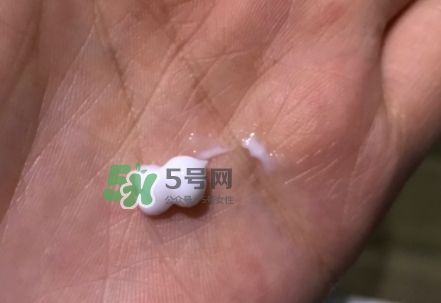 百雀羚眼霜怎么用？百雀羚眼霜怎么打開