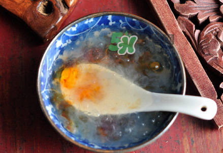 燕窩可以和桃膠一起燉嗎？燕窩燉桃膠的做法大全