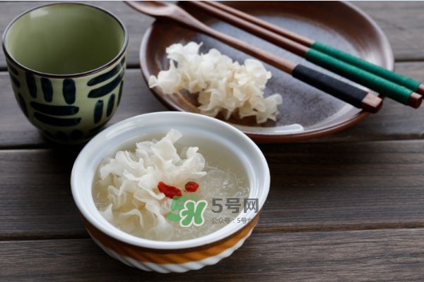 吃燕窩能保胎嗎？燕窩可以和什么一起燉？
