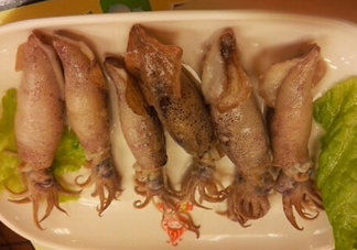 魷魚仔怎么清洗圖解？小魷魚怎么清洗？