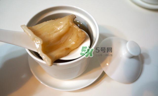 產(chǎn)后吃燕窩好還是花膠？花膠和燕窩可以一起吃嗎？