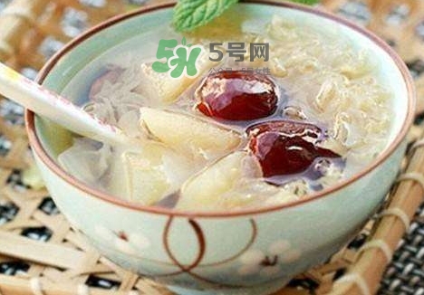 燕窩和銀耳可以一起燉嗎？燕窩和銀耳的口感區(qū)別