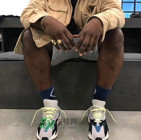 yeezy boost 700上腳效果怎么樣？yeezy boost 700值得買嗎？