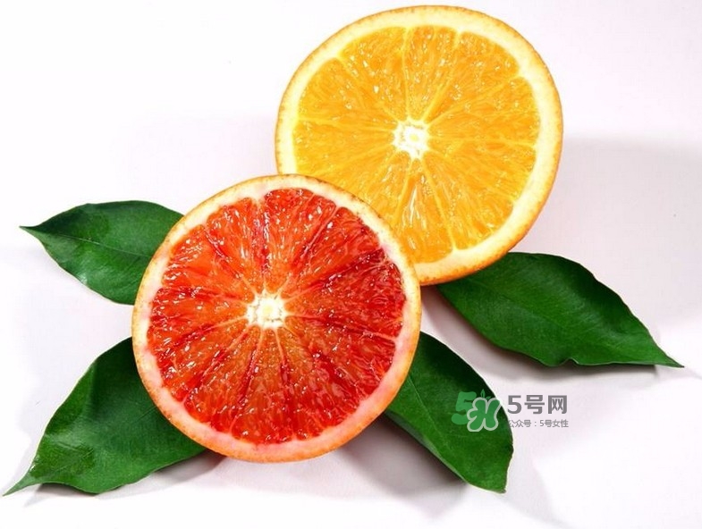 橙子是橘子跟什么水果的雜交品種？橙子是上火還是下火？