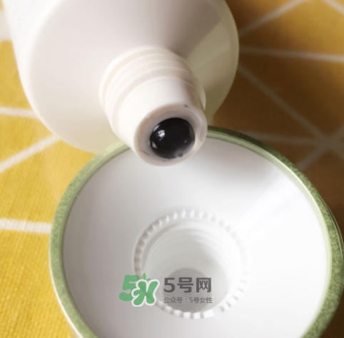 韓后茶蕊亮滑去角質(zhì)素怎么樣？韓后茶蕊亮滑去角質(zhì)素功效