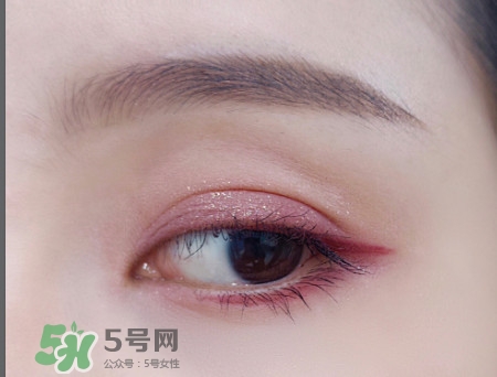 the estee edit眼影膏怎么用？酒紅色眼妝怎么畫