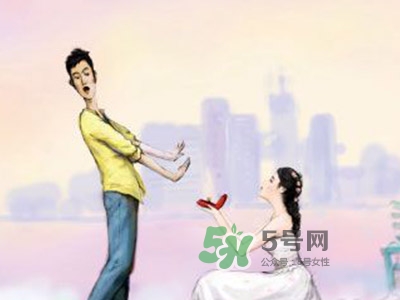 女生怎么撩男生？女生如何追到男神？