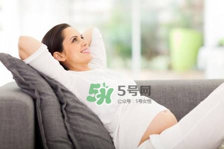 孕婦睡覺能伸懶腰嗎？孕婦睡覺伸懶腰對胎兒有什么影響？