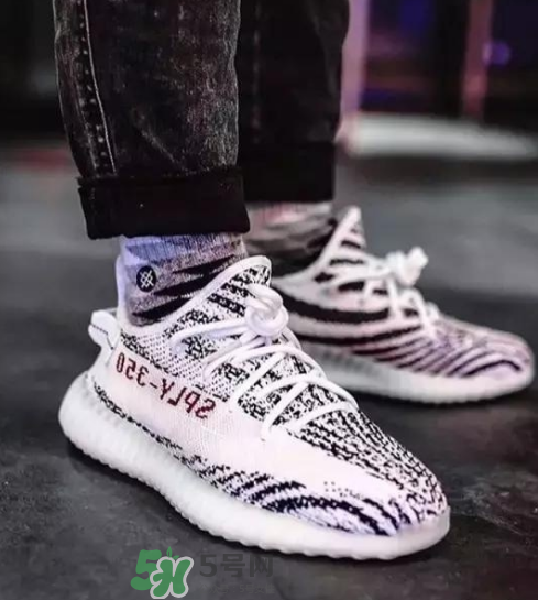 yeezy boost 350 v2白斑馬香港補(bǔ)貨時(shí)間是什么時(shí)候？