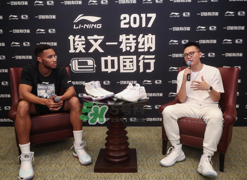 2017埃文特納中國(guó)行上腳穿的球鞋是什么牌子_哪個(gè)型號(hào)？