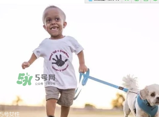 侏儒癥遺傳嗎？侏儒癥在嬰幼兒期有何表現(xiàn)？