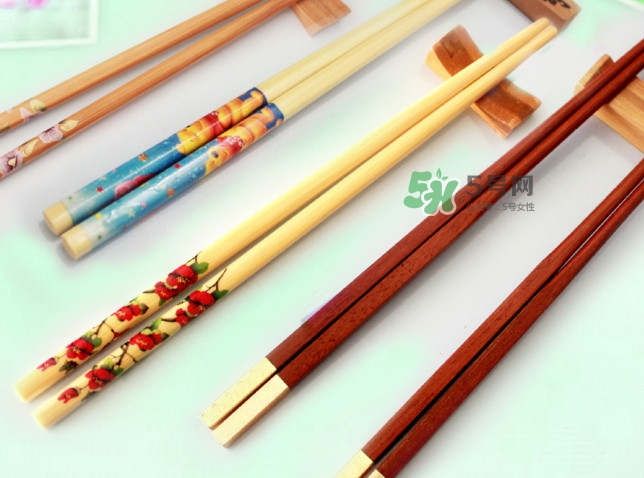 木筷子可以放消毒柜嗎？木筷子和竹筷子哪個(gè)好