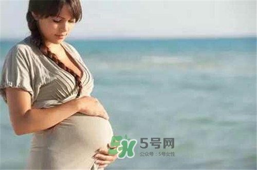 孕晚期還需要補(bǔ)鈣嗎？孕晚期補(bǔ)鈣吃什么好？