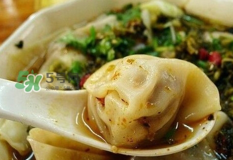 抄手是餛飩嗎？餛飩和抄手有什么區(qū)別