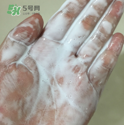 理膚泉潔面啫喱怎么樣？理膚泉潔面啫喱好用嗎？