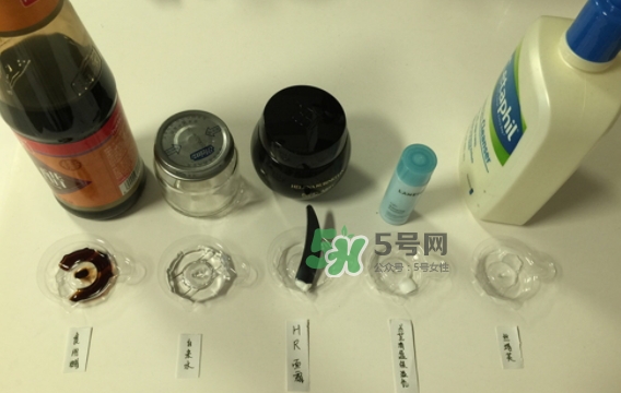 hr黑繃帶對痘痘有用嗎？赫蓮娜黑繃帶面霜使用心得