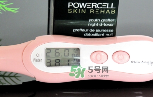 綠寶瓶和小棕瓶哪個(gè)好？綠寶瓶和小棕瓶對比
